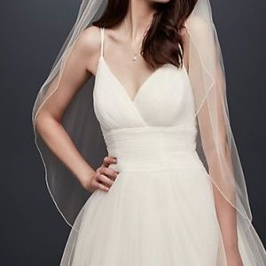 David’s Bridal Tulle Fingertip Veil